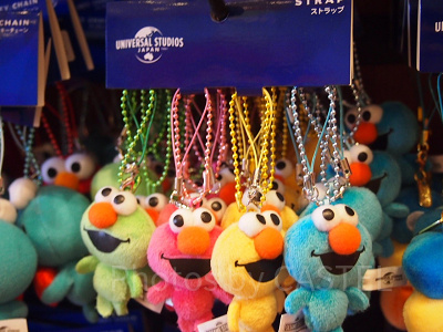 USJ】お土産ストラップ38選！人気のミニオン・スパイダーマン・セサミ