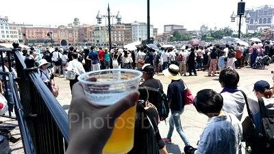 お酒片手にディズニーシーを楽しみましょう！