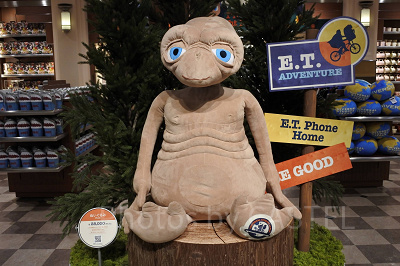 E.T.の特大ぬいぐるみ
