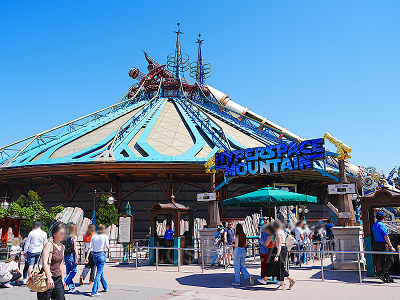 ハイパー・スペース・マウンテンの外観