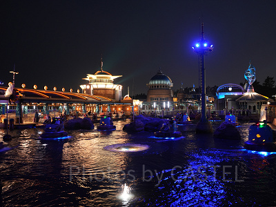 幻想的な夜のアクアトピア