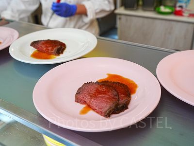 切りたてのローストビーフ