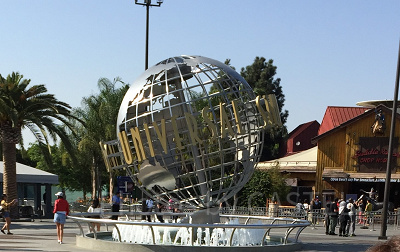 ユニバーサル・スタジオ・ハリウッドのエントランス前にある地球儀