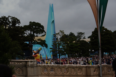 高さがある帽子もバッチリなグーフィー