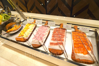 生ハムやスモークサーモン