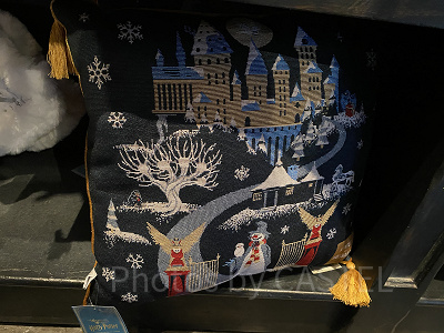 USJハリーポッター2024-2025冬グッズ：クッション