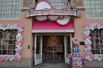 USJ】ハローキティを解説！ユニバにいる理由は？グリーティングや