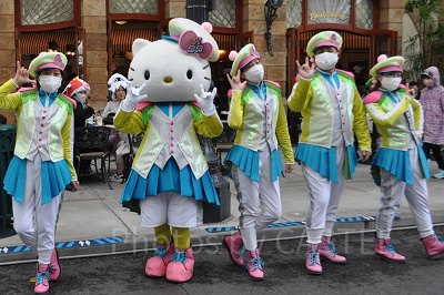 USJ】ハローキティを解説！ユニバにいる理由は？グリーティングや
