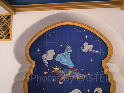 ジャスミンのフライングカーペットのスタンバイ列の隠れミッキー