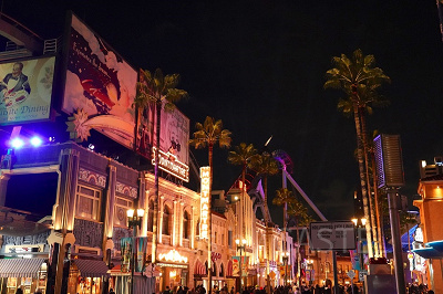 夜のハリウッドエリア
