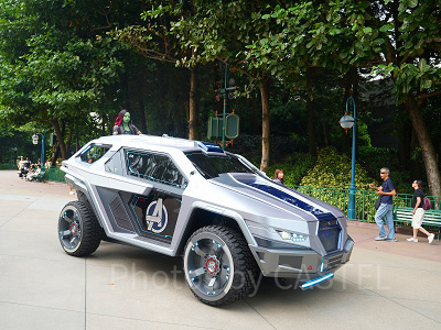 香港ディズニーのグリーティング：専用車両でマーベルグリーティングに向かうガモーラ