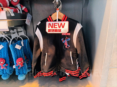 香港ディズニーマーベルグッズ：スパイダーマンのスタジャン