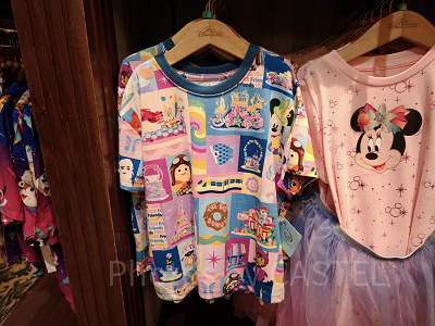 香港ディズニー20周年「フレンドタスティック」グッズ：Tシャツ（子供用）