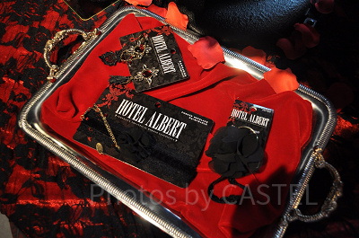 ホテルアルバートグッズのアクセサリー