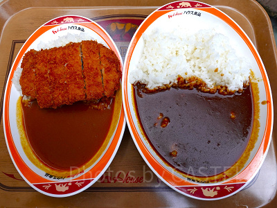 ハングリーベア・レストラン：レギュラーサイズとラージサイズの容器の違い