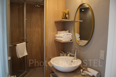 入浴や朝の身支度もゆっくりできるプライベート空間が嬉しい