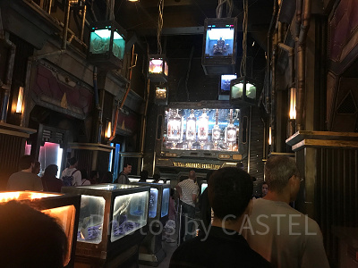 ウェイティングエリア内部