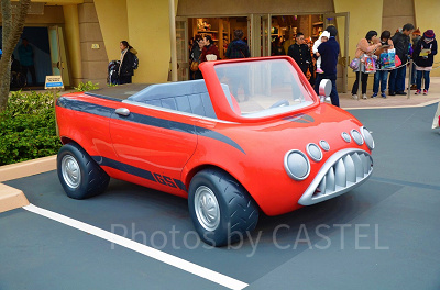 車で来店することは可能？駐車場はあるの？