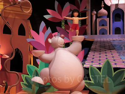 イッツ・ア・スモールワールド