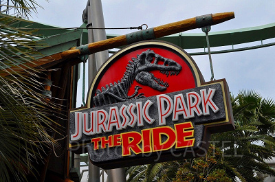 ジュラシック・パーク・ザ・ライドの看板
