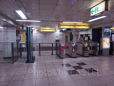 神谷町駅改札口