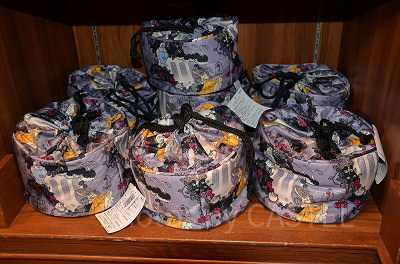 きんちゃく型ポーチ