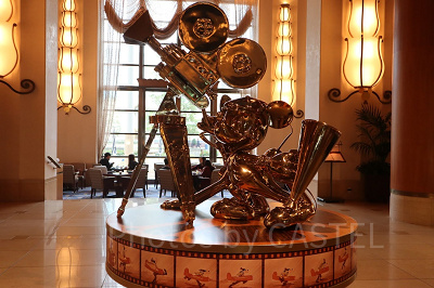 ディズニー映画を見よう！