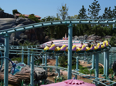 黄色いトビウオに乗って駆け抜けよう