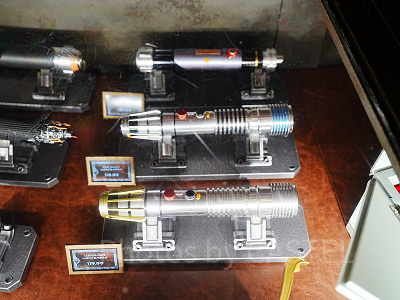 たくさんのライトセーバーが！