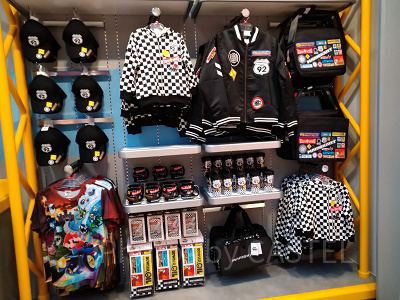 マリオモーターズはマリオカート関連グッズショップ