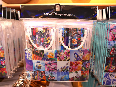 マスクケース&不織布マスク（イマジニング・ザ・マジックグッズ）