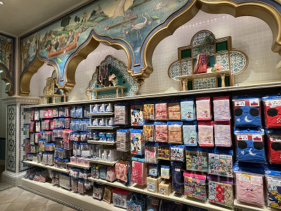 メモラビア店内