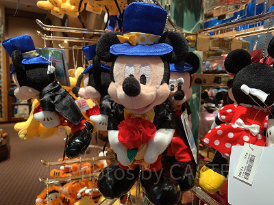 ミッキーバースデーぬいぐるみバッジ