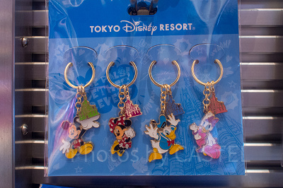 ディズニーランドで買える☆大人気キーホルダー15選