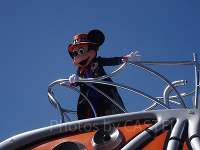 ハロウィンの衣装のミッキー