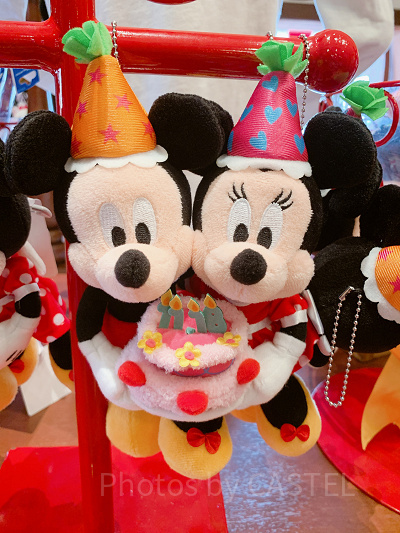 ディズニーリゾート　ミッキーミニー　2019年バースデーぬいぐるみバッジ 10/18発売】ミッキー＆ミニー誕生日2019グッズ15選！スクリーン