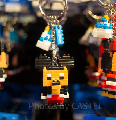 ミッキーマウスのナノブロック型キーチェーン