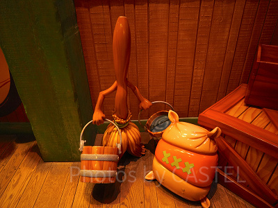 ミッキーの家とミート・ミッキーで会えるほうき