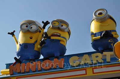 ミニオン・カートの看板