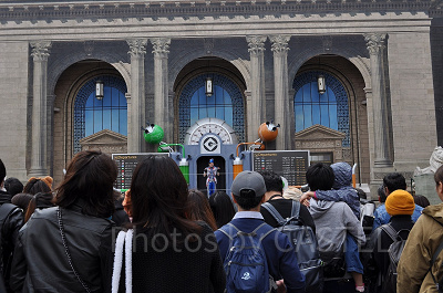 ミニオン・ハチャメチャ・ハチャメチャ・ワールドは後方でも見やすい