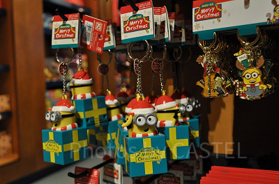 MINION MERRY CHRISTMASびっくり箱キーチェーン