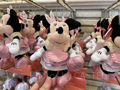 ミニーぬいぐるみバッジ②（2022年ディズニーイースターグッズ）
