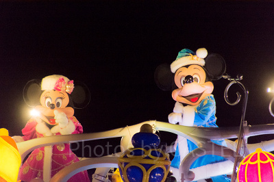 ミニーの名言⑨：「皆さんの心に、暖かいキャンドルが灯りますように！」