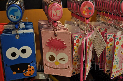 モッピーのビックフェイスパスケース