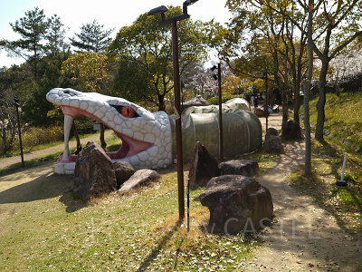 ニジゲンノモリ「NARUTO＆BORUTO 忍里」の「地の巻」風景