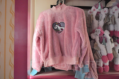 ピンクのボアスウェット