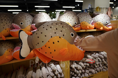 ピラニアぬいぐるみ