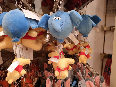 ディズニーうとうと眠るプーさんグッズ：ぬいぐるみチャームセット（プーさん）