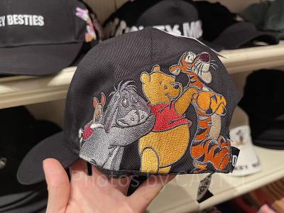 POOH 'S BESTIESキャップ側面