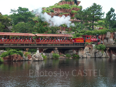 待ち時間も】ウエスタンリバー鉄道徹底解説！最後の恐竜に注意